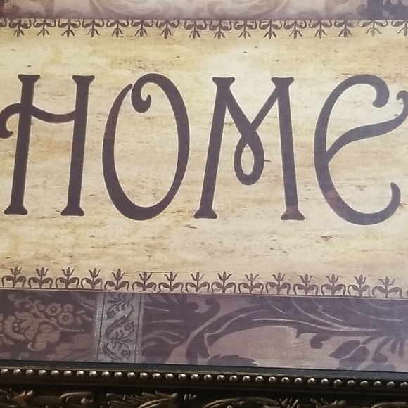 INDOOR WALL HANGING - Picture 5 of 6